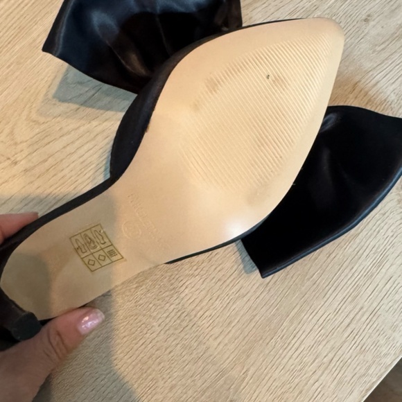Black Back-Out Heel Size 6 - Picture 4 of 4